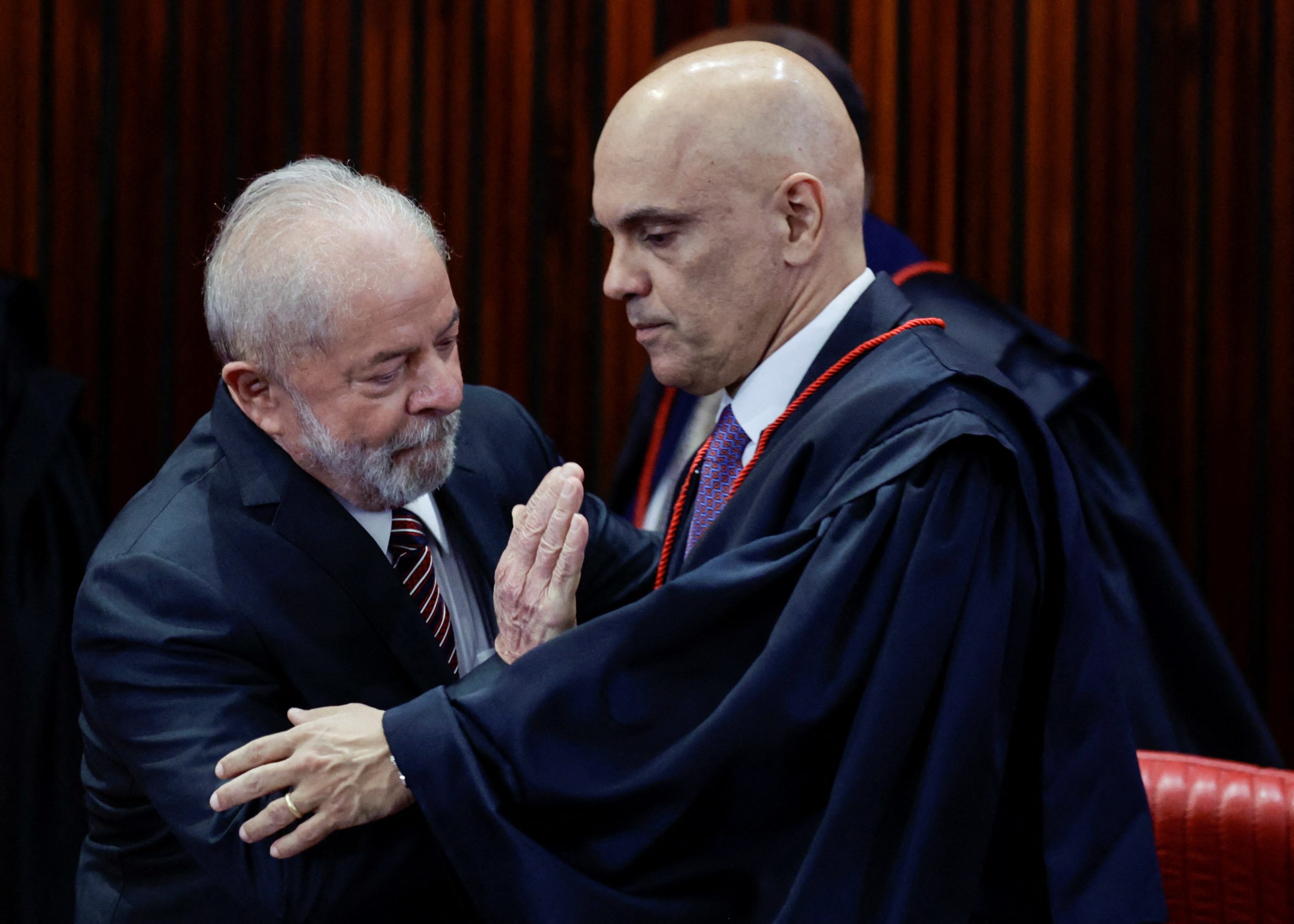 Lula e Alckmin são diplomados pela Justiça Eleitoral
