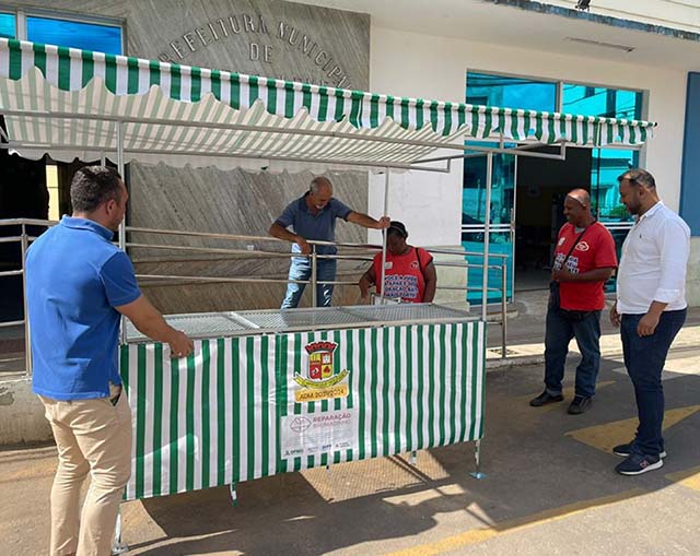Produtores rurais recebem kit feira livre