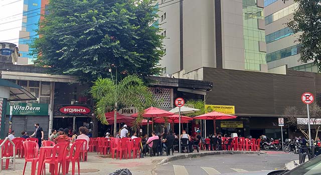 Copa e festas de fim de ano rendem fôlego ao setor de bares e restaurantes