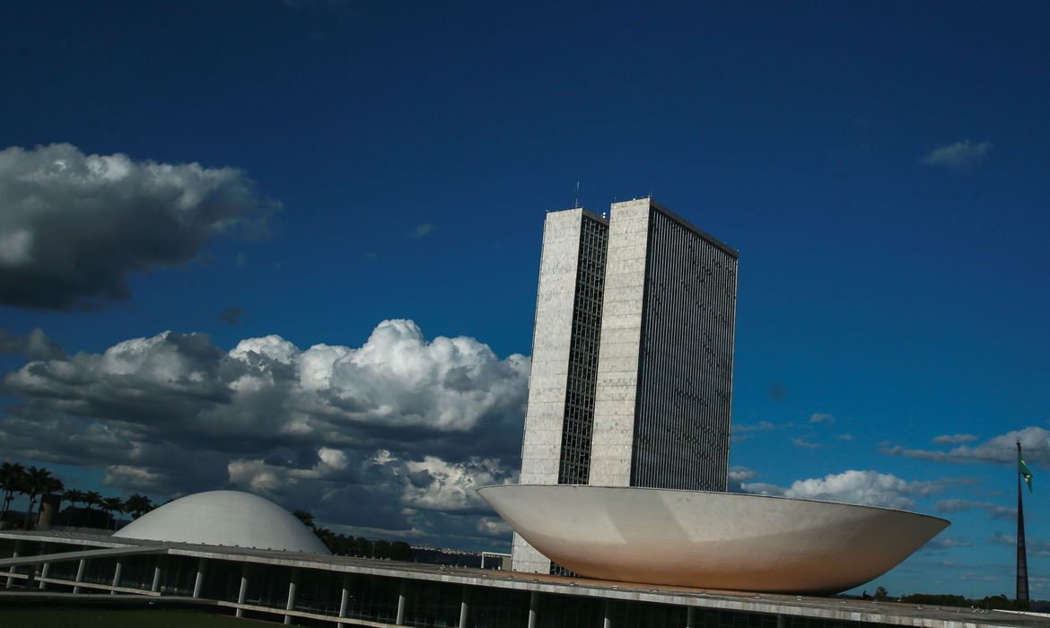EDITORIAL | Confiança exagerada