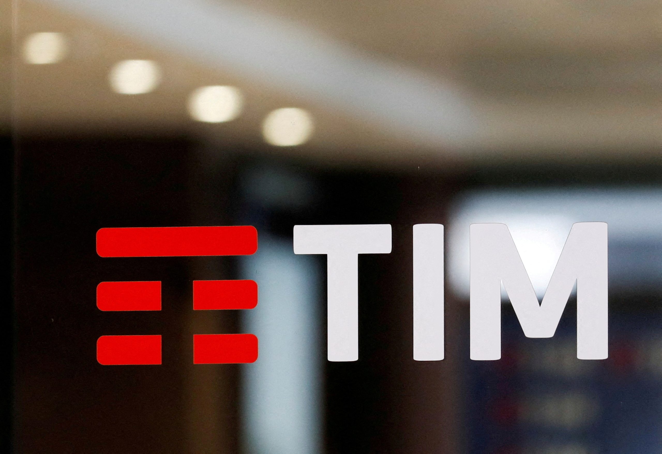 Telecom Itália sonda investidores sobre ativos