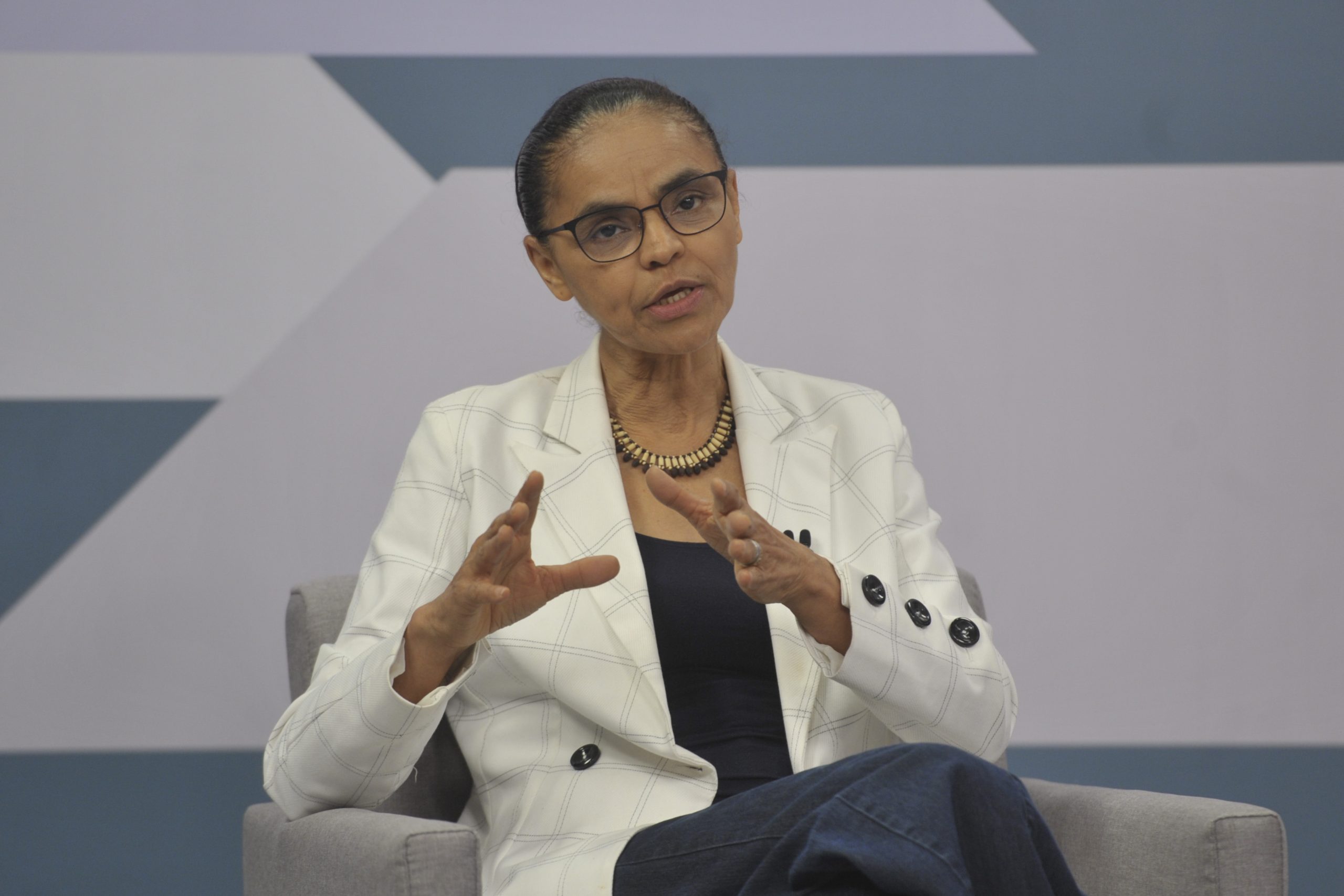 Lula decide indicar Marina Silva para o Ministério do Meio Ambiente
