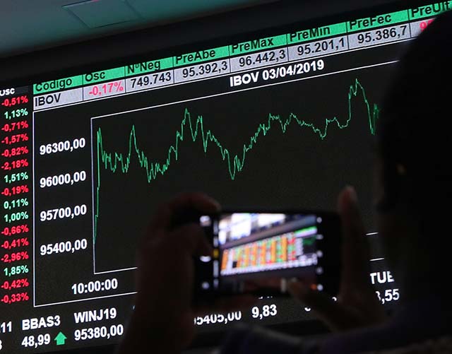 Ações na Bolsa de Valores B3| Crédito: Amanda Perobelli/Reuters