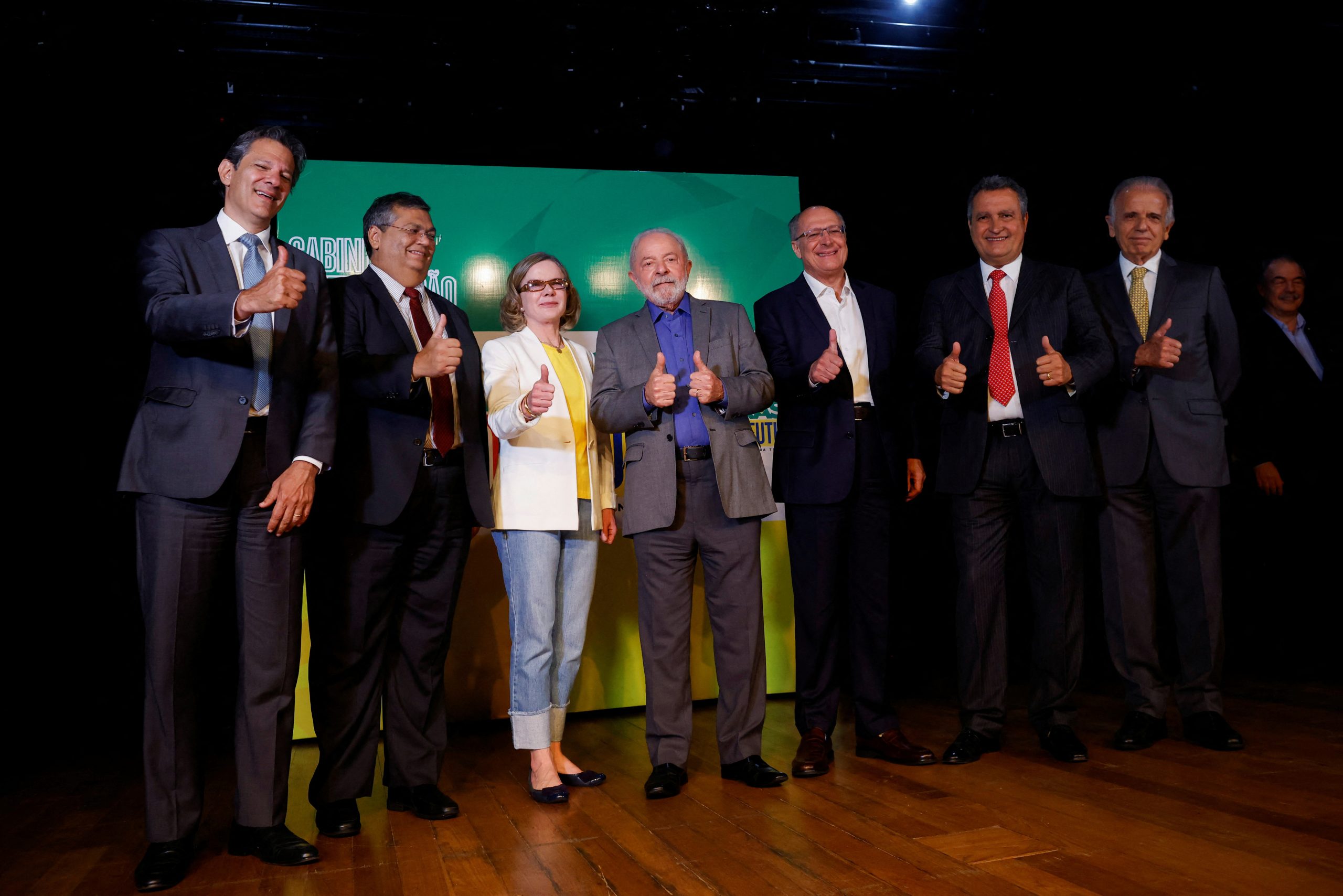 EDITORIAL | Mudar e não sair do lugar