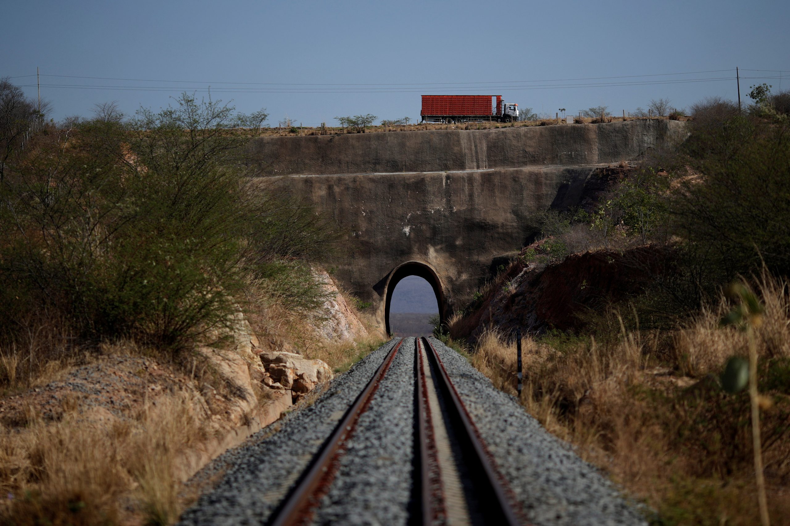 Ministro dos Transportes defende ampliação de ferrovias e parceria privada