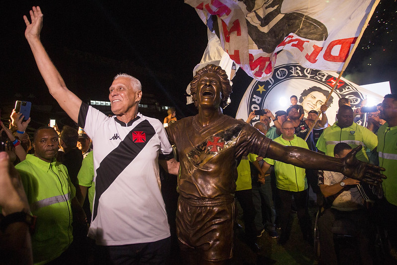 Morre Roberto Dinamite, ídolo do Vasco, aos 68 anos