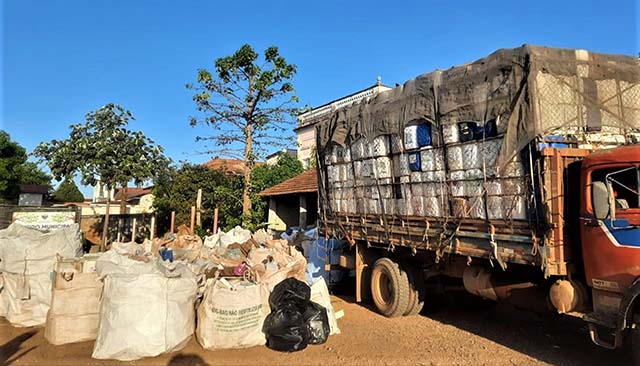 Embalagens de agrotóxicos são recolhidas