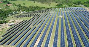 A potência atual operada pelas grandes usinas solares em Minas Gerais é de 1,9 gigawatts