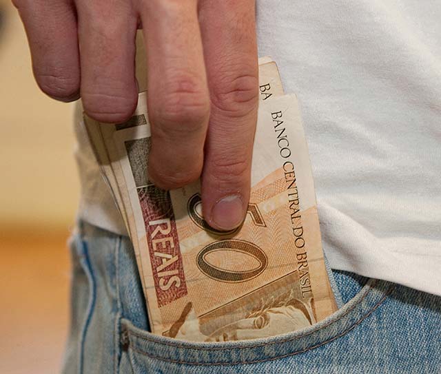 Projeto Desenrola Brasil pode beneficiar 40 milhões de pessoas