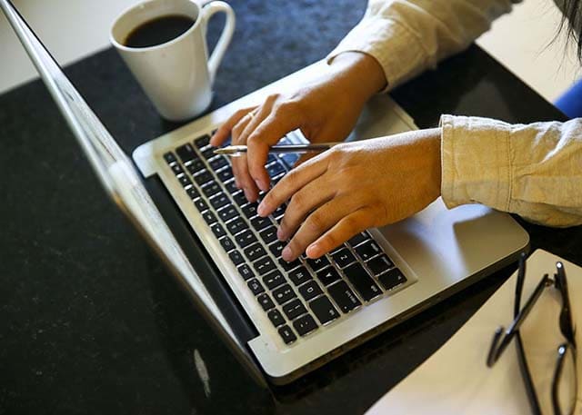 Proporção de quem estava em home office recua em 2024 e chega a 7,9%