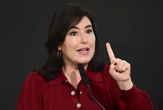 Tebet entra em articulação por reforma tributária e fala em votação em seis meses