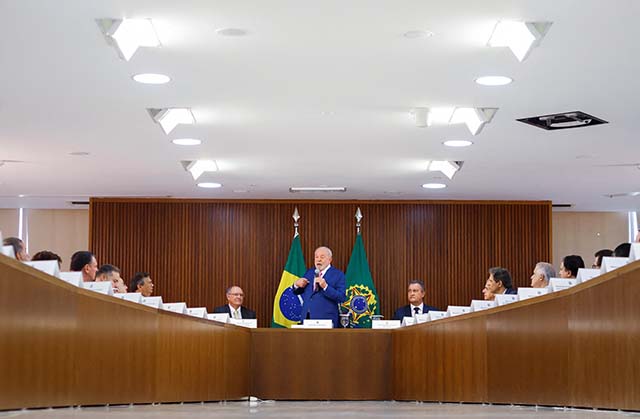 Lula: governo depende do Congresso