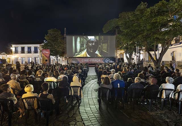 Carnaval dos Animais de Saint Saëns – Cine Teatro Universitário Ouro Verde