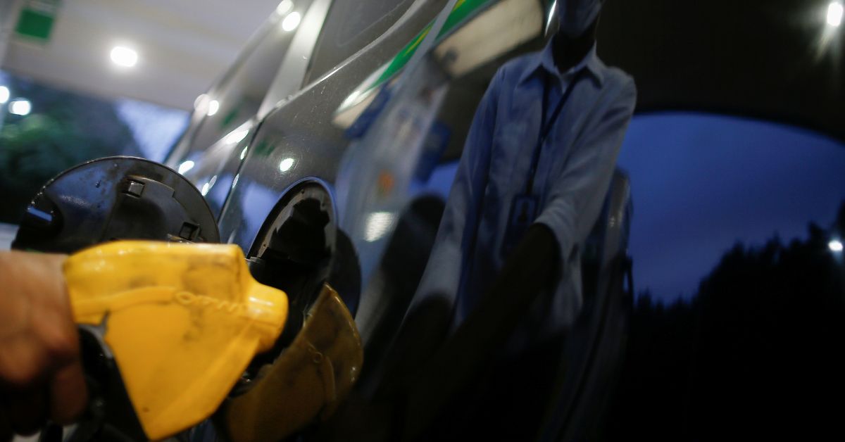 Analistas veem preços da Petrobras com prêmio ante mercado externo
