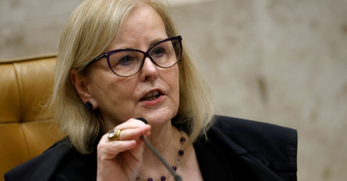 Rosa Weber reabre STF, condena ataques e faz defesa enfática da democracia