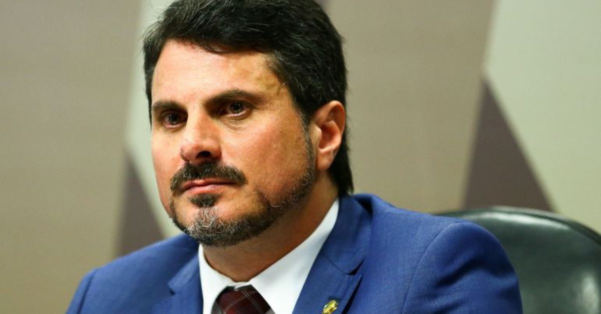 PF vai intimar Marcos do Val para depor sobre suposta coação de Bolsonaro