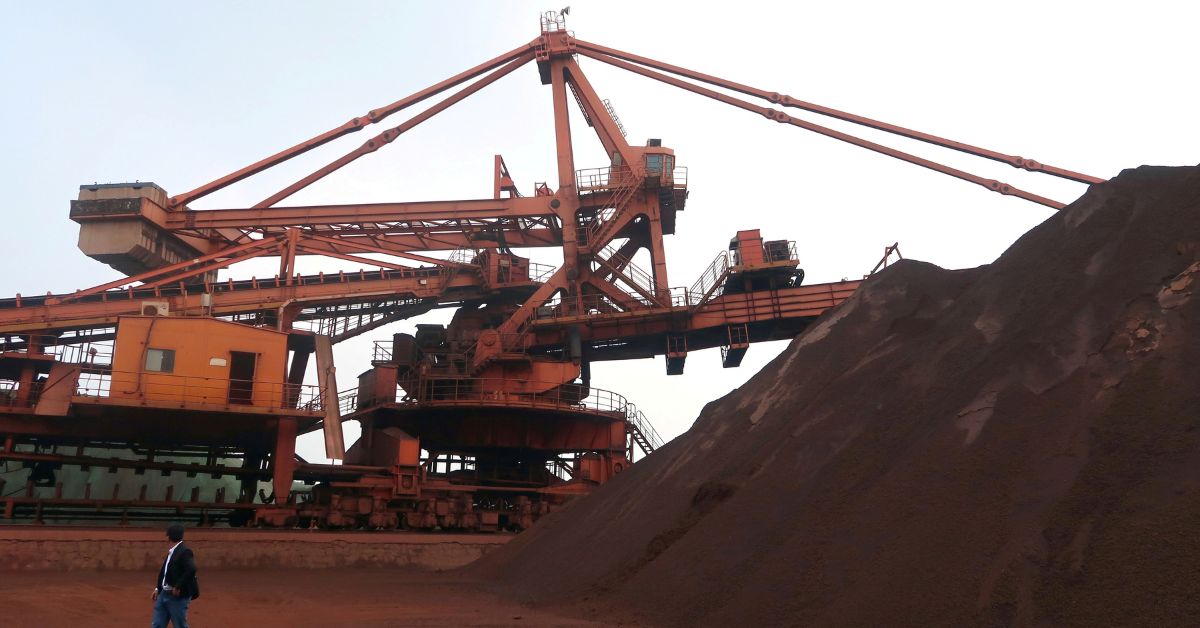 Minério de ferro se recupera com esperanças de crescimento econômico