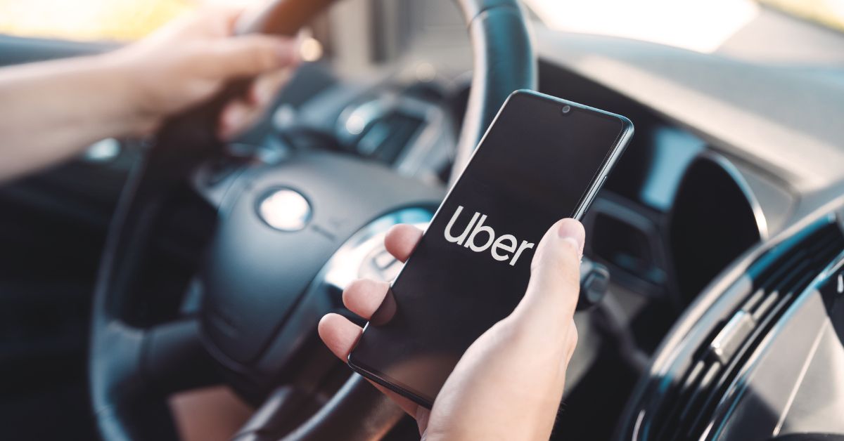 Uber mira lucro em 2023 à medida que efeitos da pandemia diminuem