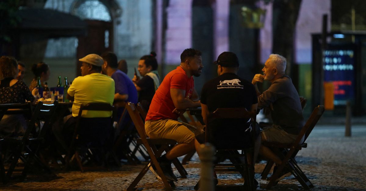 Confiança de serviços no Brasil avança em março