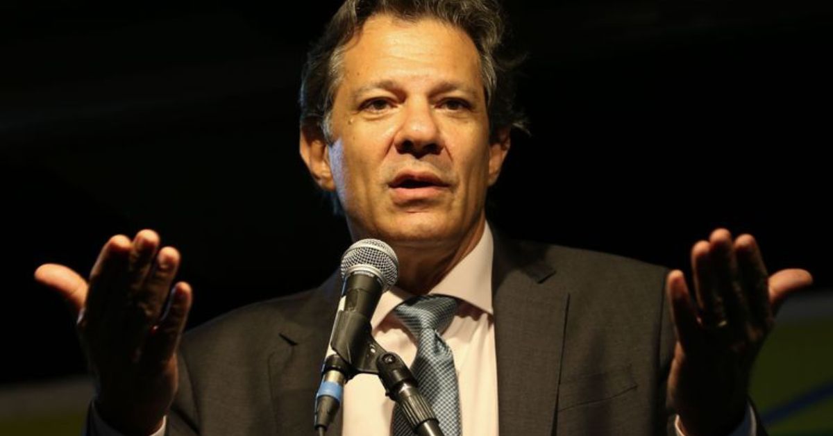 Correção de tabela do IR e programa para renegociar dívidas já estão com Lula