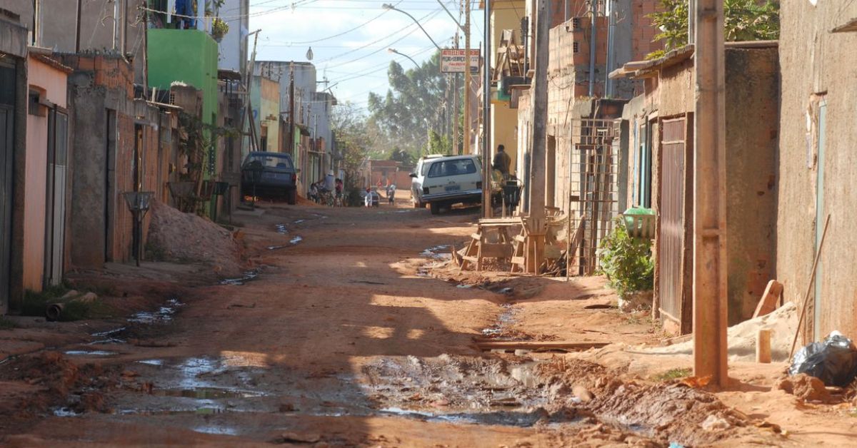 Brasil reduz número de crianças e jovens abaixo da linha da pobreza