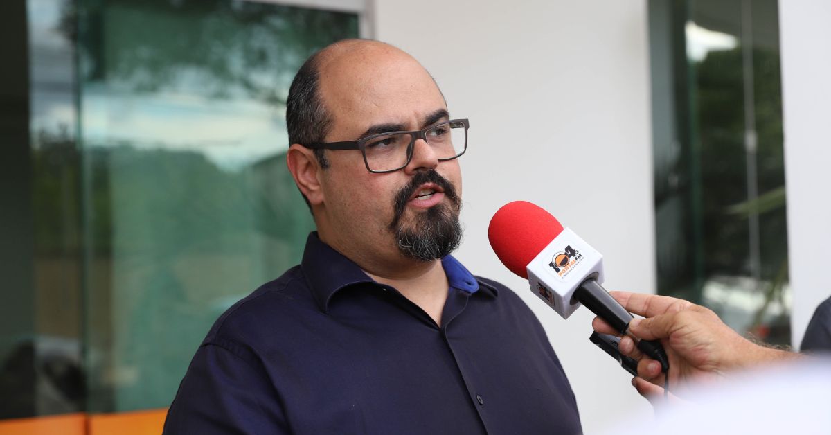 Vice de Zema muda nome político, repete padrinho e viaja por Minas de olho em 2026
