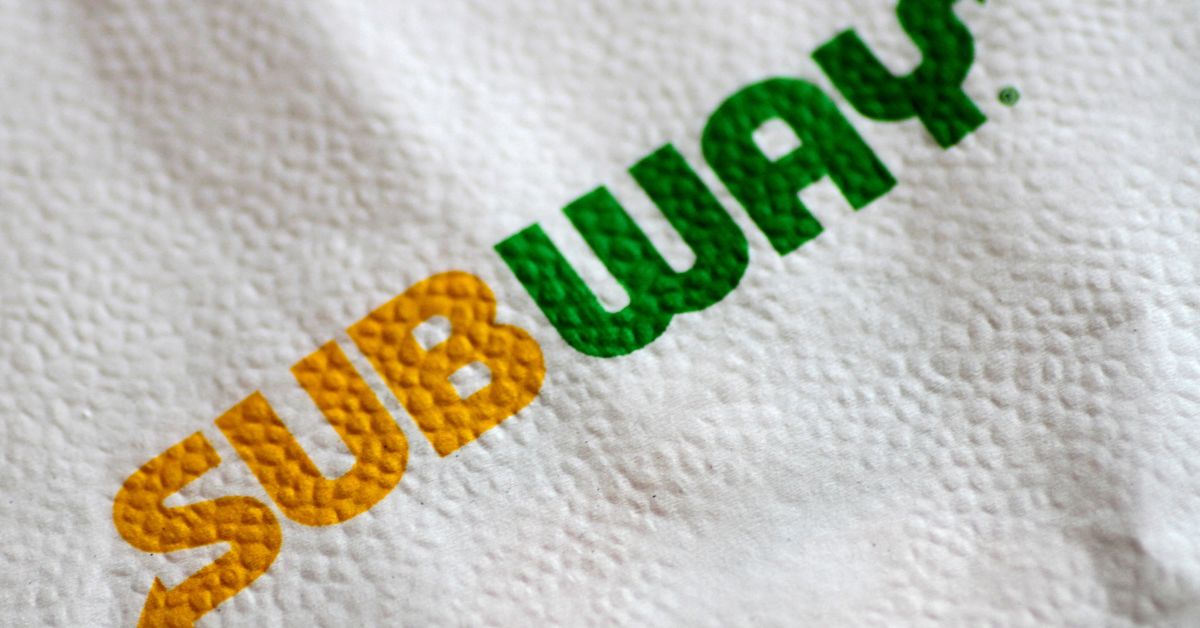 Subway diz que avalia venda da empresa