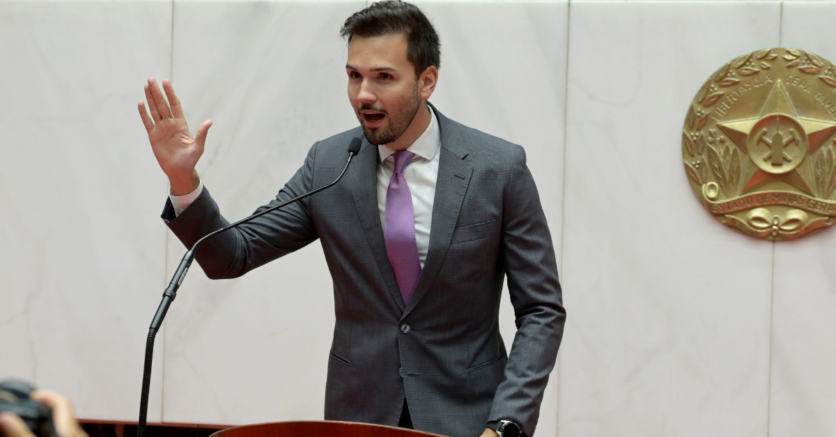 Tadeu Leite assume a presidência da Casa e defende o diálogo
