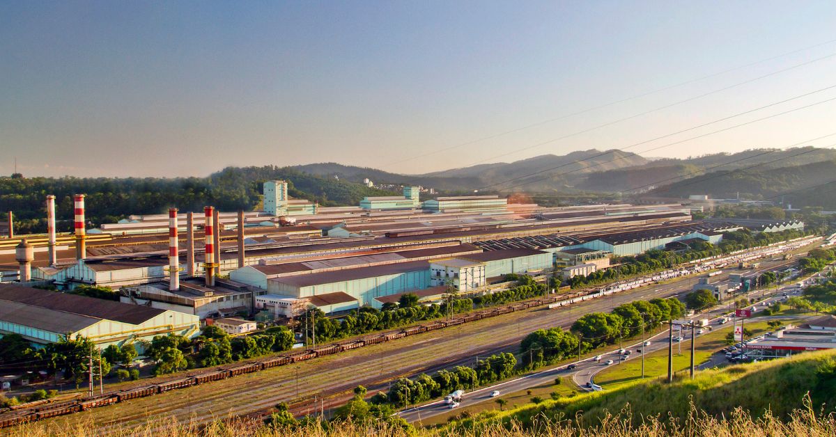 Usiminas fecha 2022 com lucro líquido de R$ 2,1 bi