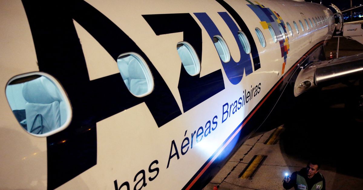 Azul tem prejuízo ajustado de R$610,5 mi no 4º tri