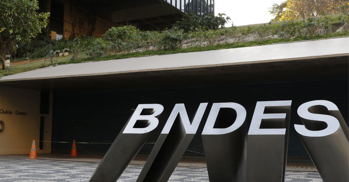 BNDES aprova R$ 3,9 bi em crédito a projetos de biocombustíveis em 2024