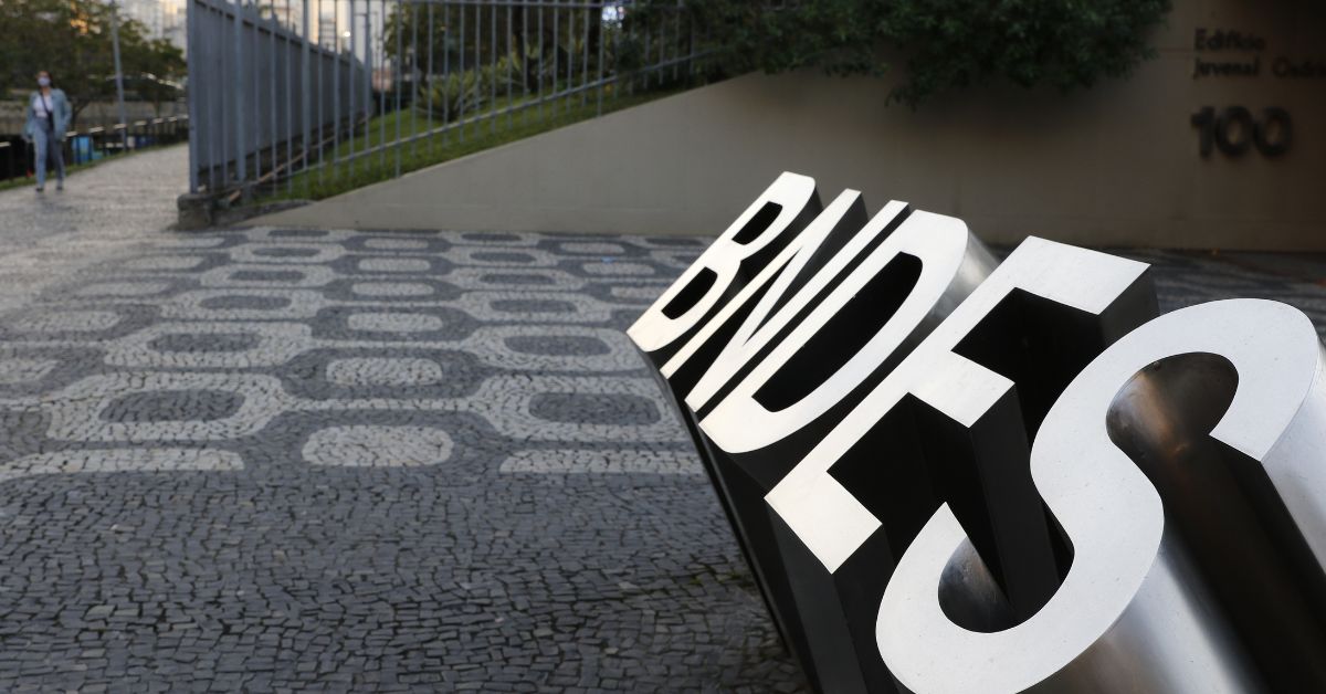 BNDES propõe novo título que poderá valer para pessoa física e volta de subsídios