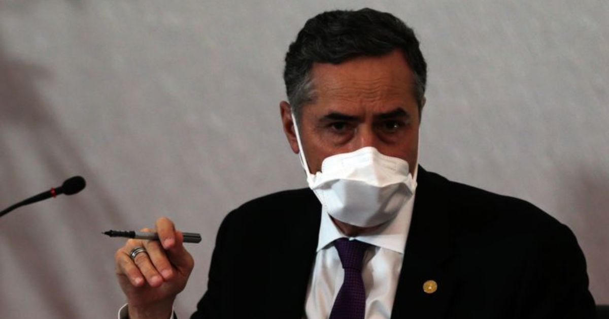 Barroso é internado para cirurgia de emergência e está na UTI