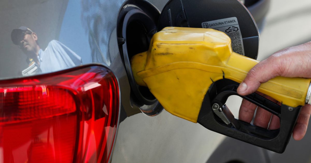 Confaz publica acordo para cobrança única de ICMS de R$1,45 por litro de gasolina e etanol
