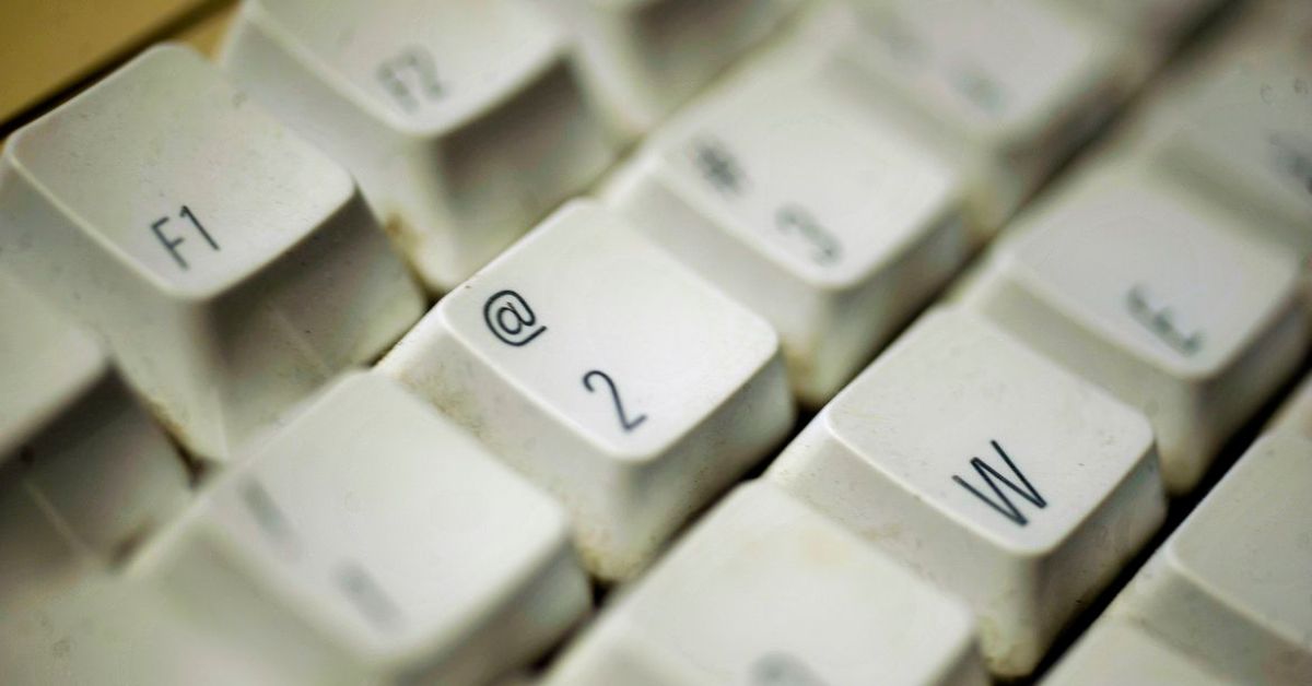 STF debate retirada de conteúdos ofensivos da internet