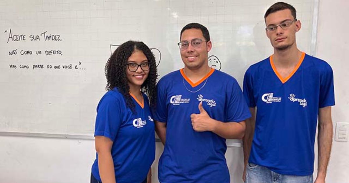 Aprendiz Legal – Jovens aprendizes vencem a timidez
