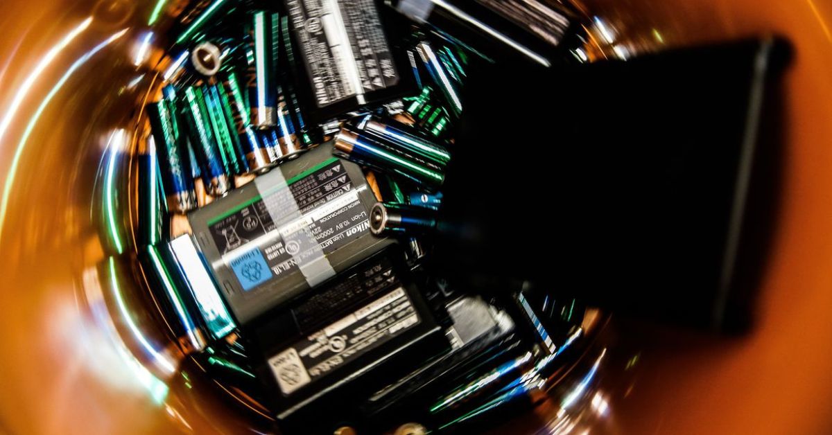 Reciclar lixo eletrônico pode gerar 40 mil empregos
