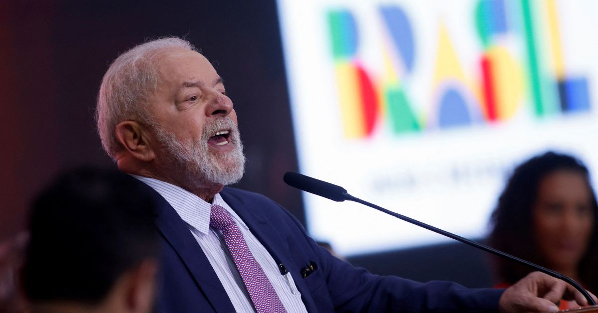 Lula volta a criticar juros e diz que BC deve pagar o preço