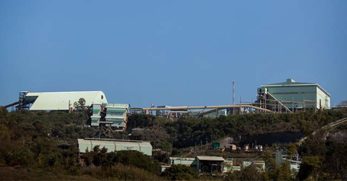 Barragens de rejeitos da Kinross são alvo do MPMG