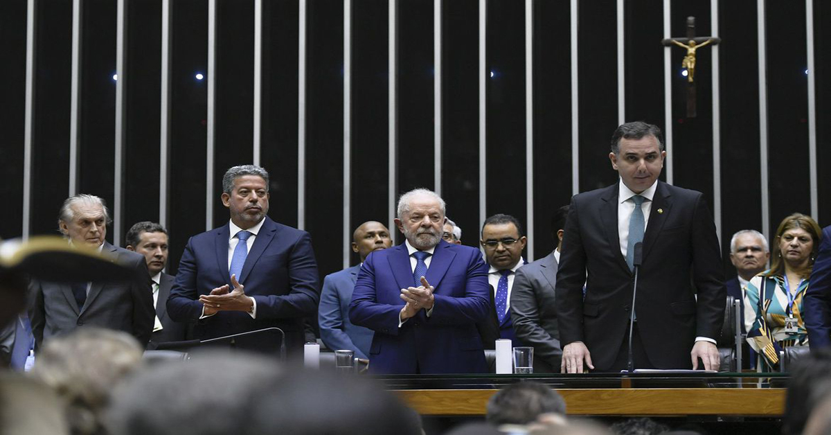 Governo sofre derrotas e vê desarticulação política no Congresso
