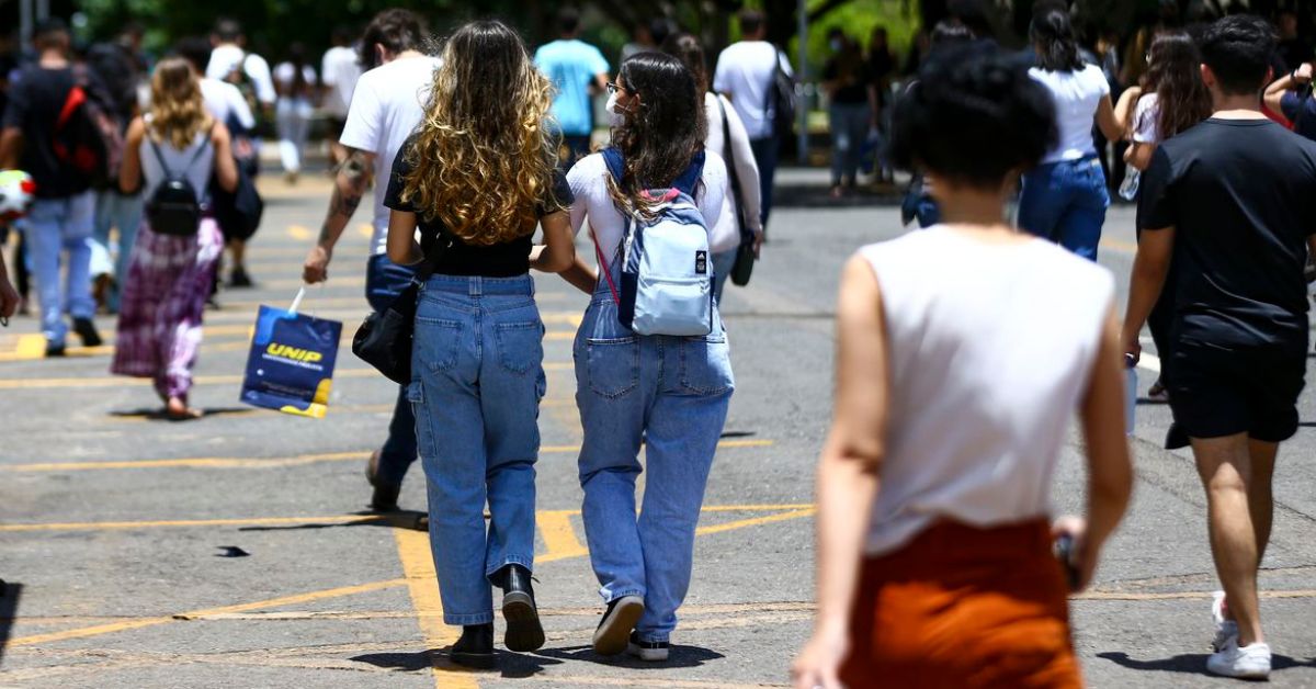 Estudantes podem pedir isenção de taxa a partir desta segunda