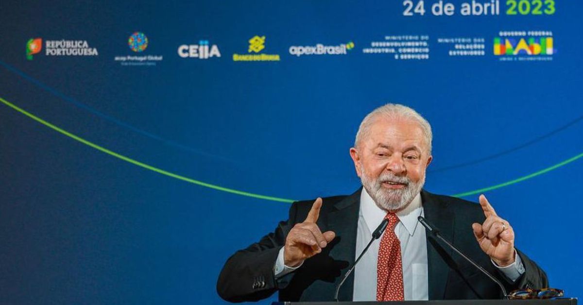 Lula diz a empresários espanhóis que Brasil será canteiro de obras