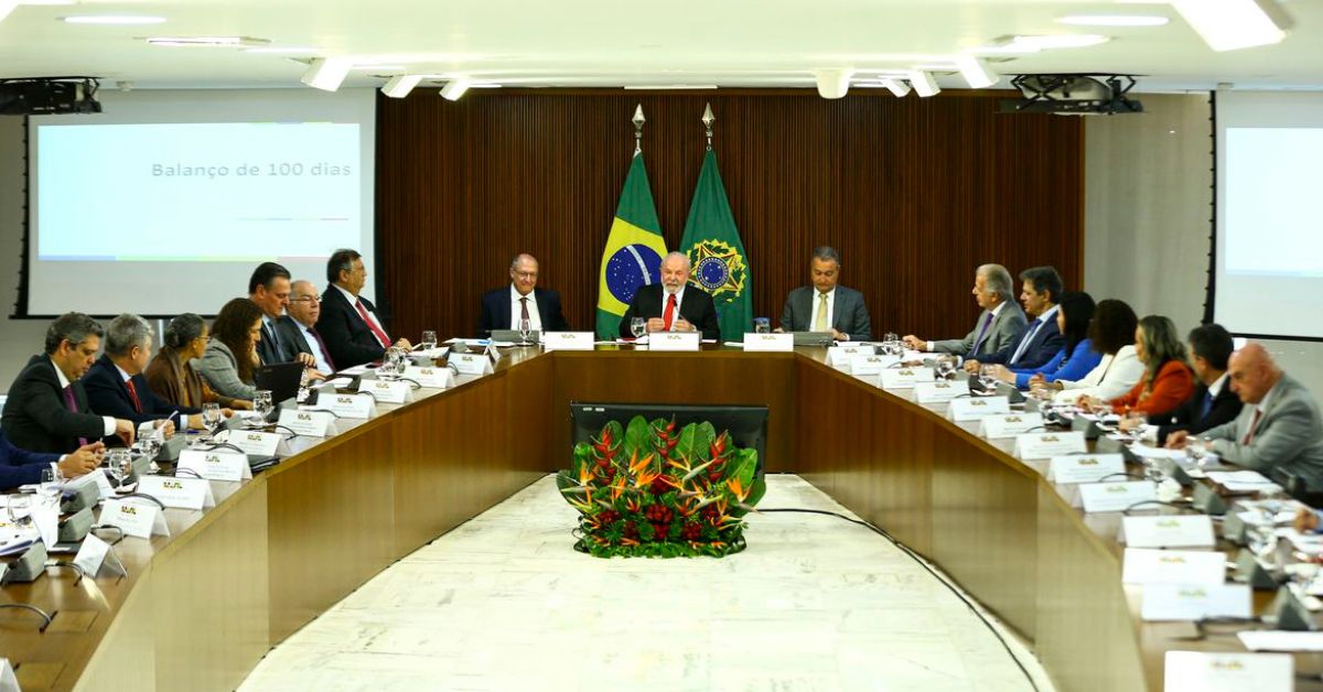 Lula diz que crescimento do PIB neste ano vai surpreender ‘os pessimistas’