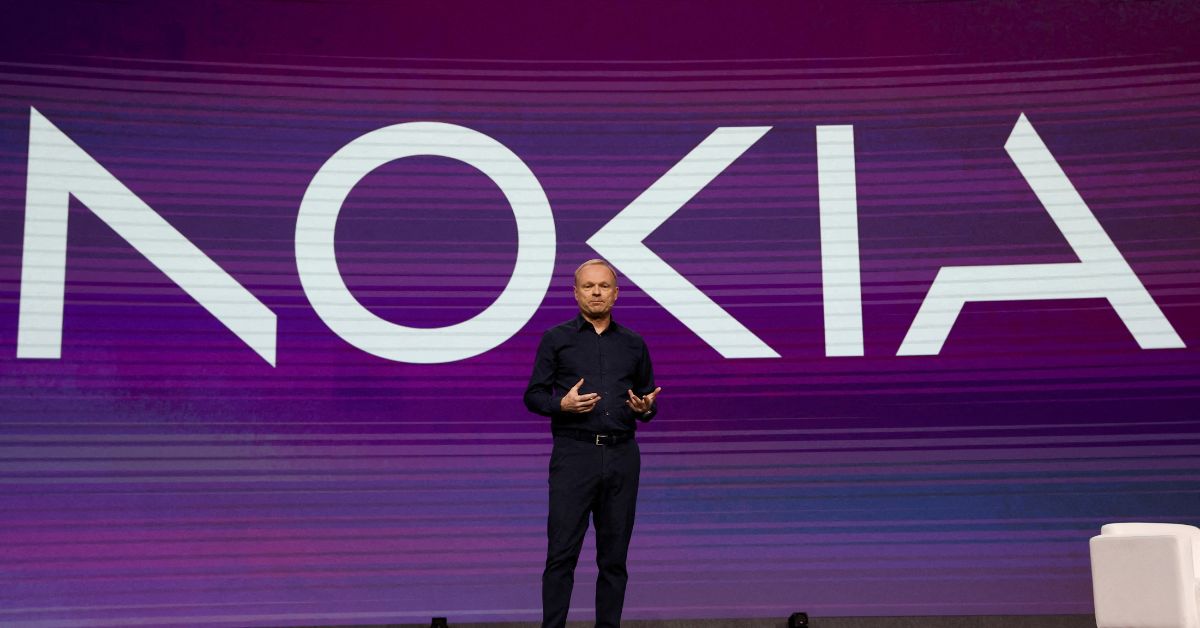 Nokia tem lucro abaixo do esperado, mas crê em recuperação