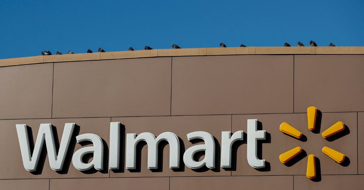 Walmart planeja rede própria de carregadores de veículos elétricos em lojas dos EUA até 2030