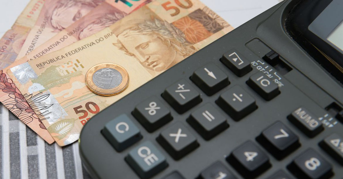 Receita paga restituição da malha fina com correção de 11,66%