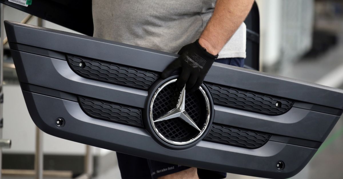 Mercedes-Benz fechará um turno de fábrica em SP