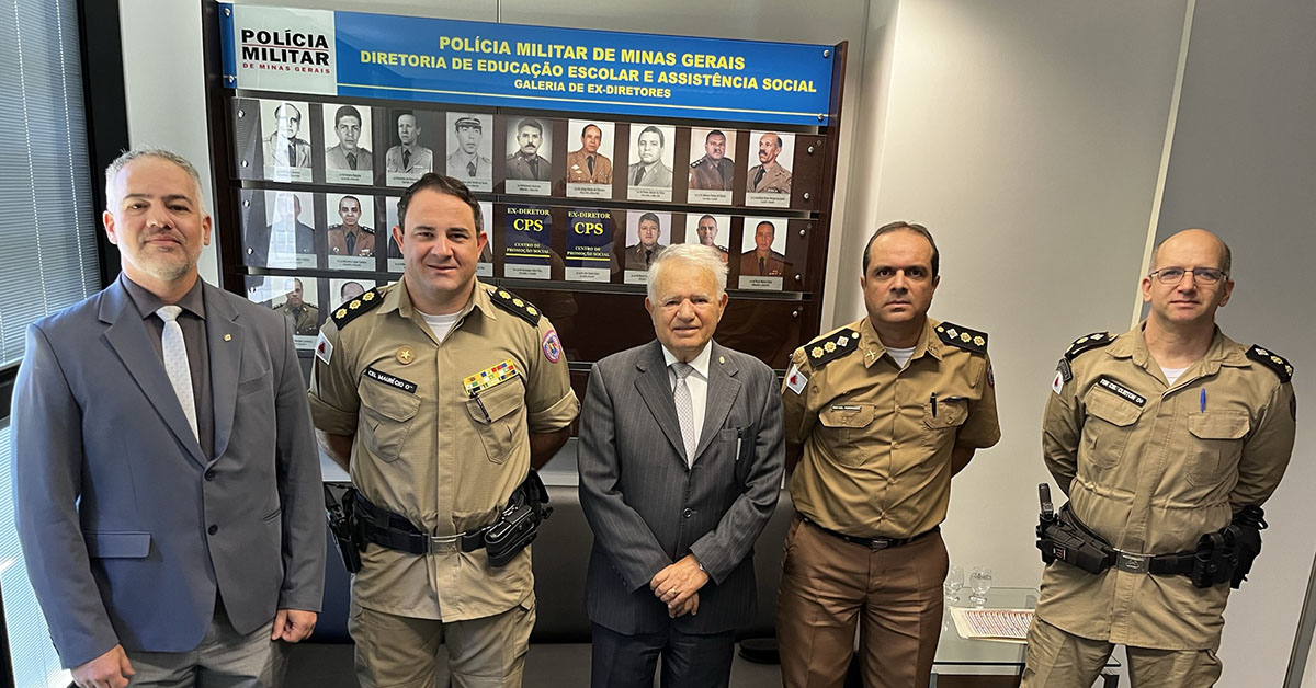 Visita à diretoria de Educação Escolar e Assistência Social da PMMG