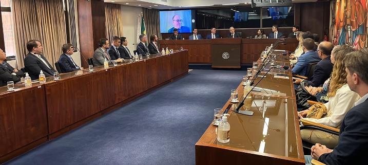 Os encontros de trabalho ocorreram em BH, na quarta-feira e na quinta-feira. Reuniram cerca de 50 servidores, entre promotores de Justiça, auditores fiscais e agentes de segurança pública dos três estados e de Minas | Crédito: Cira / Imprensa MG