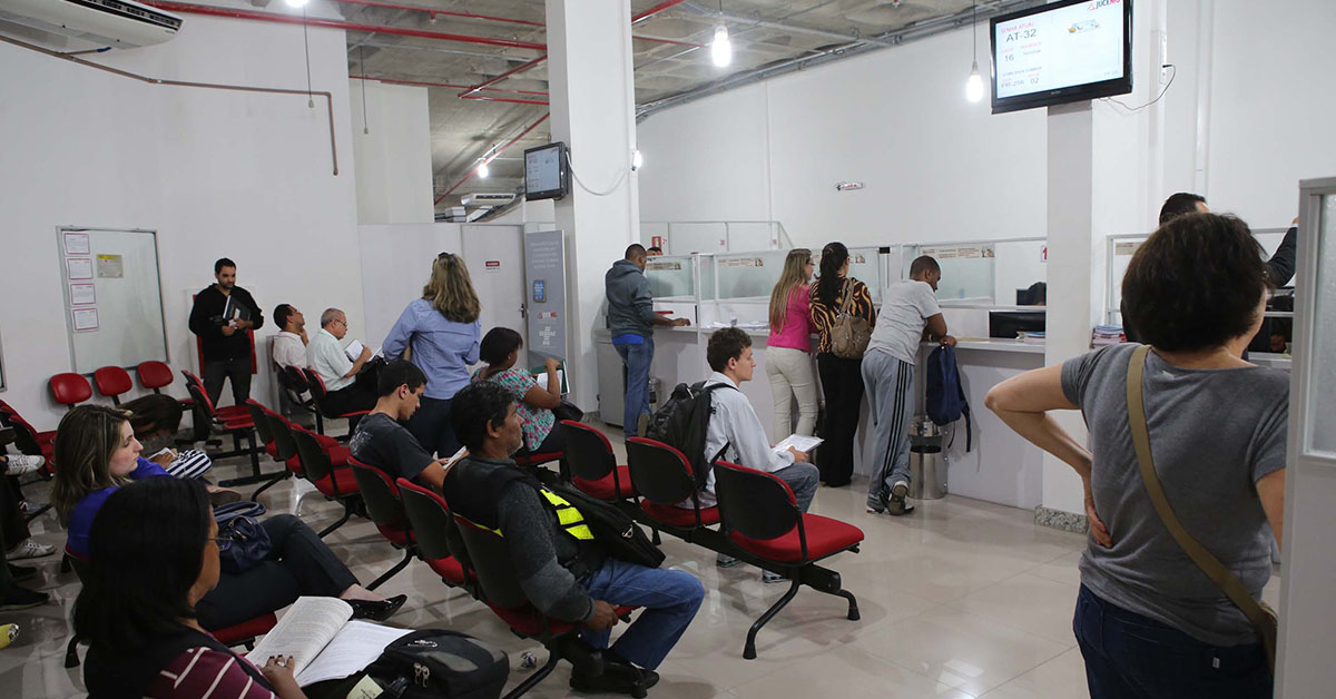 Abertura de empresas supera extinções